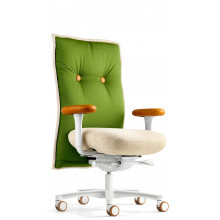 Brasilian Chair mit mittelhoher Rückenlehne - Perspektive